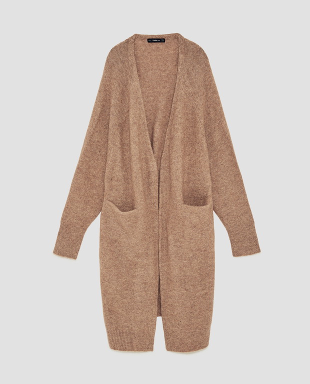 10. Długi sweter w stylu Acne Studios - klasyka! Jeżeli jeszcze nie masz go w swojej szafie, biegiem na zakupy :)