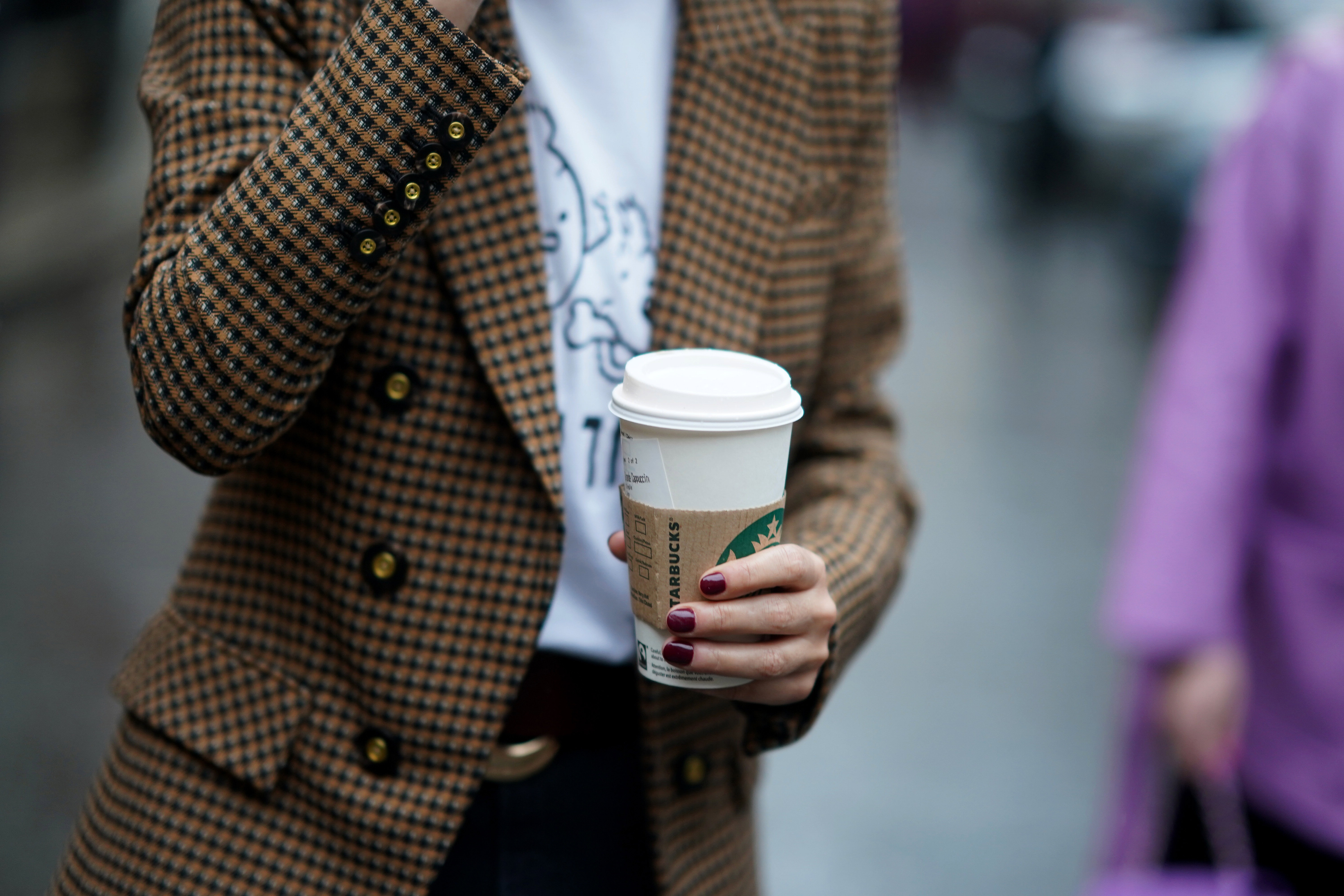 Świąteczna oferta Starbucks już dostępna w Polsce! Oto zimowe napoje, których warto spróbować przed Bożym Narodzeniem