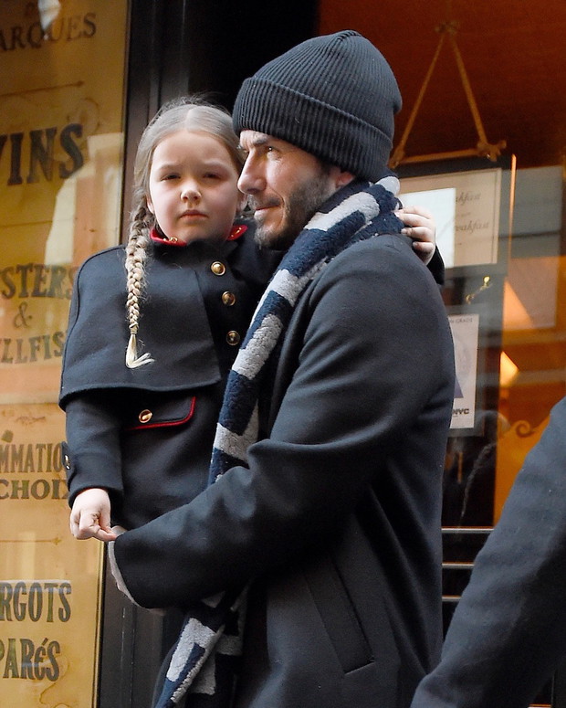 David Beckham z córką Harper na spacerze