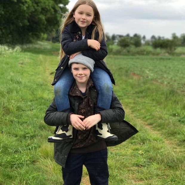 Harper i jej starszy brat Romeo Beckham