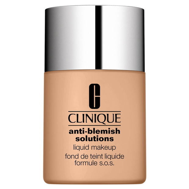 Zastępca Redaktor prowadzącej Glamour.pl Kinga Nowicka poleca: Clinique Anti-Blemish Solutions Liquid Makeup