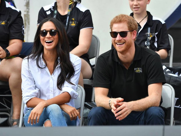 W wywiadzie Markle i książę Harry zdradzają szczegóły zaręczyn.
