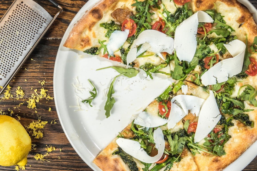 Wegańska pizza będzie dostępna w sieci Domino's
