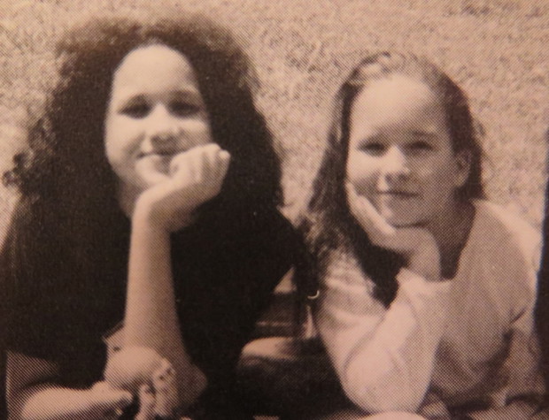 tak wyglądała 11-letnia Meghan Markle w 1993 roku.