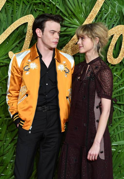 Charlie i Natalia poznali się na planie serialu „Stranger things”