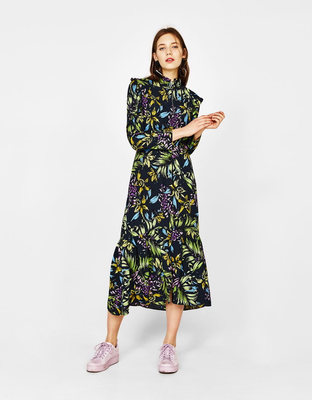 Sukienka w kwiaty, Bershka 159 zł