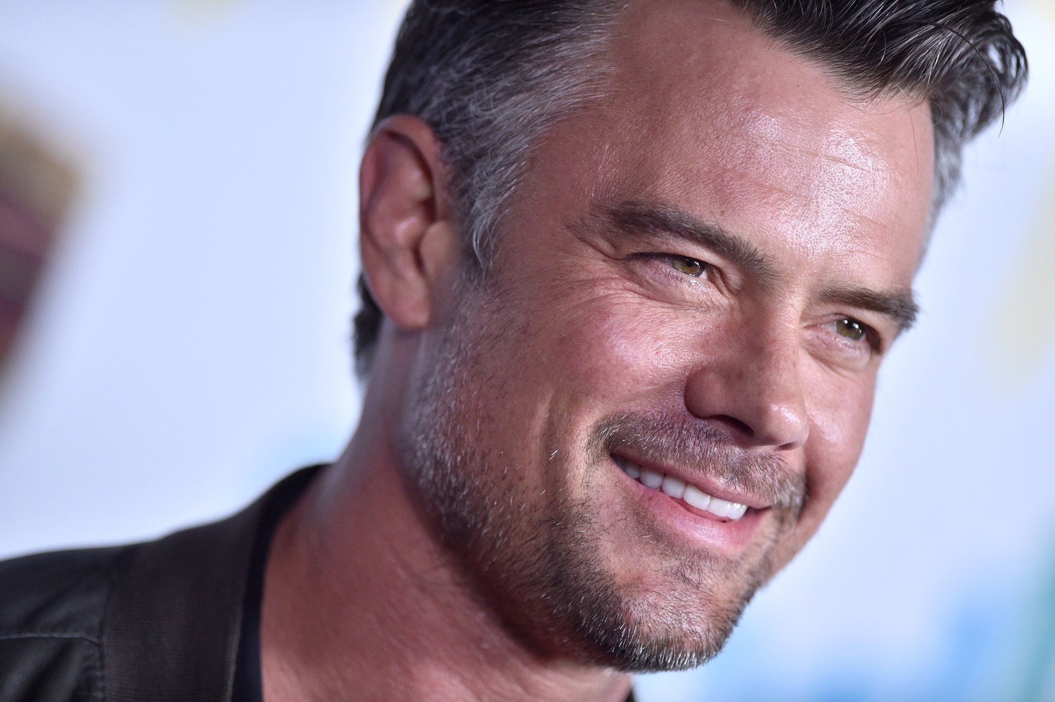 Josh Duhamel ma nową dziewczynę. Sporo młodszą od Fergie...