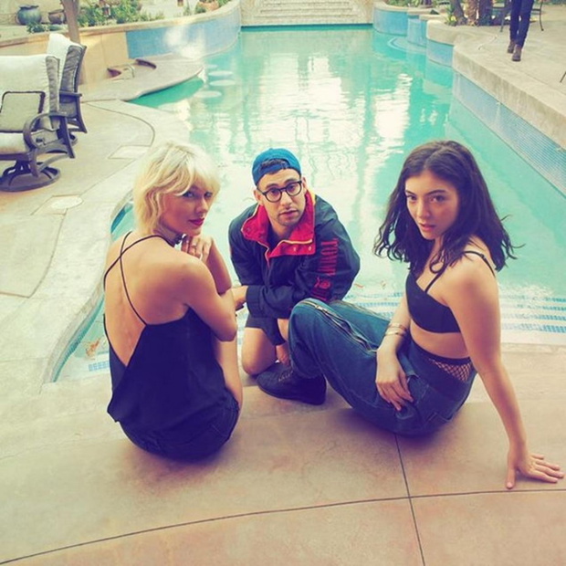 Jack Antonoff jest muzykiem i producentem oraz członkiem zespołów Bleachers i Fun.
