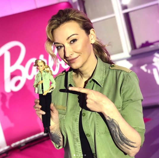 Martyna Wojciechowska jest nie tylko pierwszą Polką, ale tez pierwszą kobietą spoza USA wyróżnioną własną Barbie.