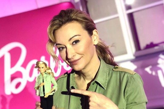 Martyna Wojciechowska jest nie tylko pierwszą Polką, ale tez pierwszą kobietą spoza USA wyróżnioną własną Barbie.