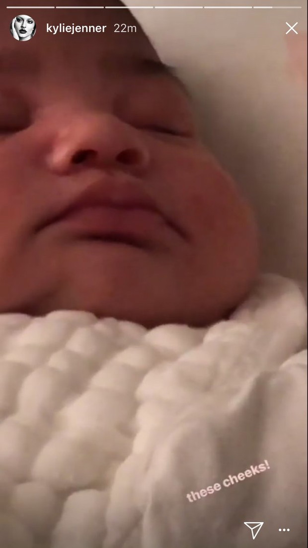 Mała Stormi Webster jest coraz bardziej podobna do mamy.
