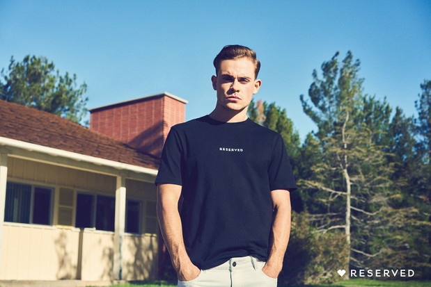 Cindy Crawford w kampanii Reserved na wiosnę 2018 - Dacre Montgomery