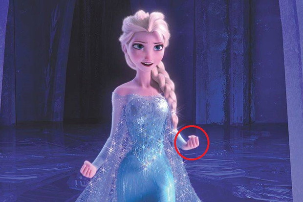 Elsa należy już do tych księżniczek, które akurat doczekały się manicure!