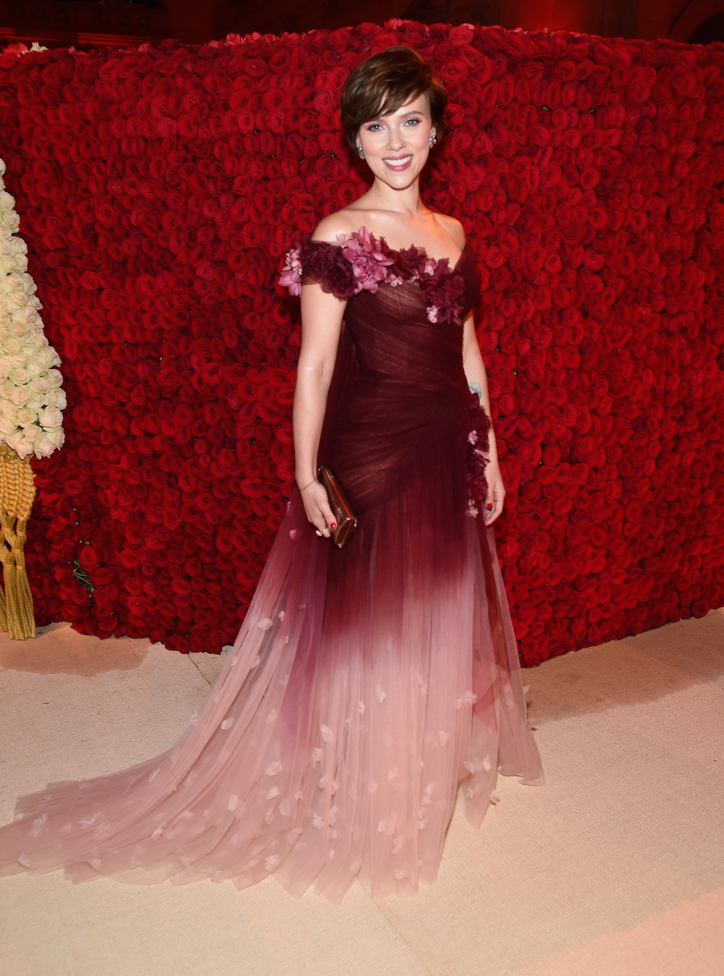 scarlet-johansson-marchesa-met-gala