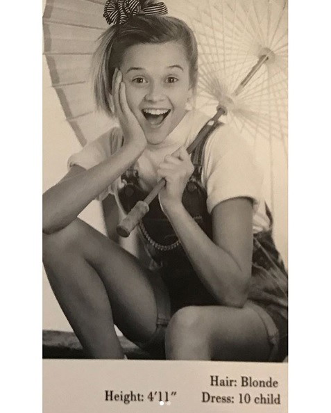 Reese Witherspoon i jej sesja z parasolem