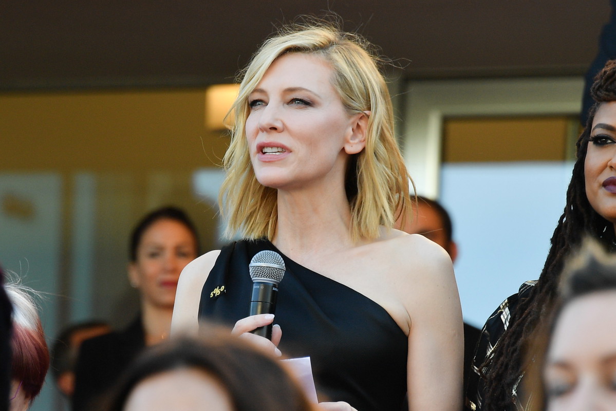 Cate-Blanchett-w-cannes-metoo