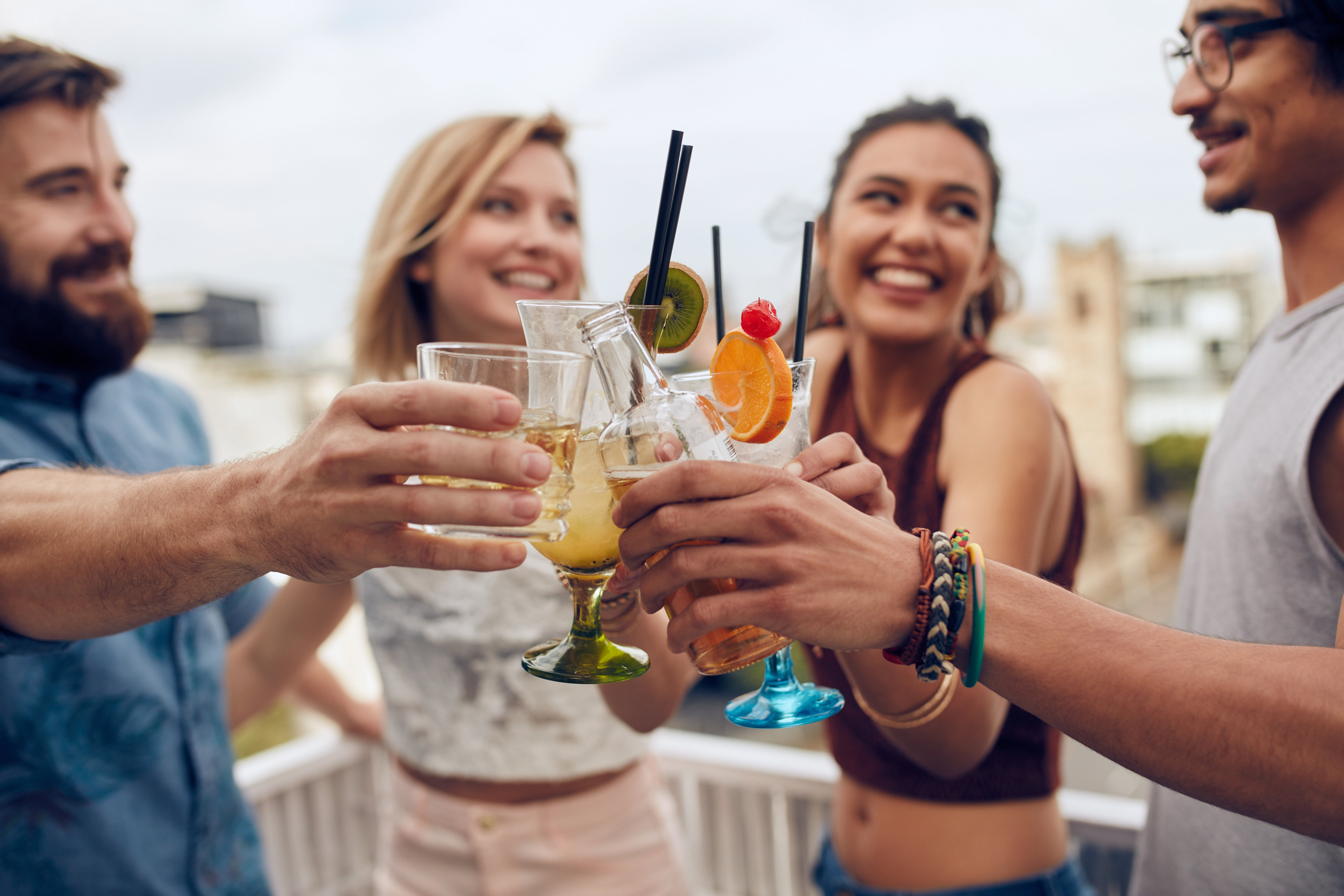 Badania dowodzą, że ten alkohol ma lepsze działanie przeciwbólowe niż paracetamol!