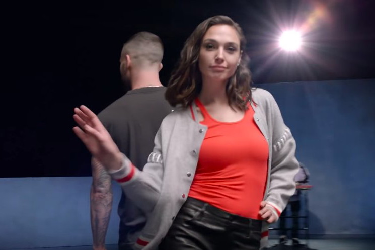 Gal Gadot, Rita Ora, J.Lo, Millie Bobby Brown, Ashley Graham i wiele innych kobiet w nowym teledysku Maroon 5!