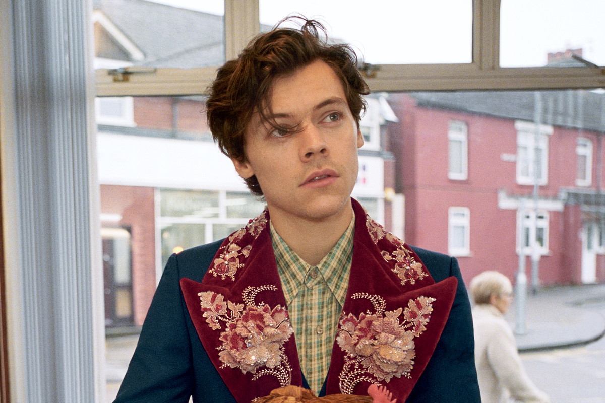 Harry Styles został twarzą Gucci! Wokalista pojawił się w kampanii garniturów włoskiego domu mody.