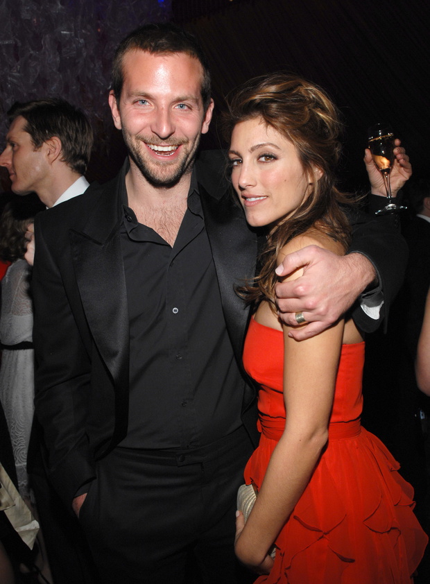 Jennifer Esposito i Bradley Cooper - 4 miesiące