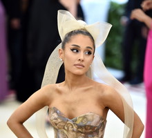 Nowy teledysk Ariany Grande i Nicki Minaj do utworu „The Light Is Coming”