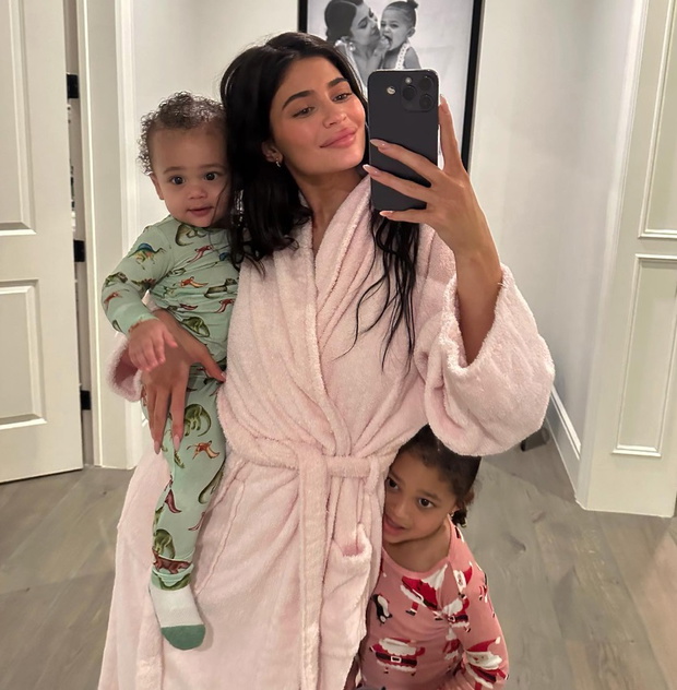 Imię córki Kylie Jenner Travisa Scotta to Stormi. A syna?