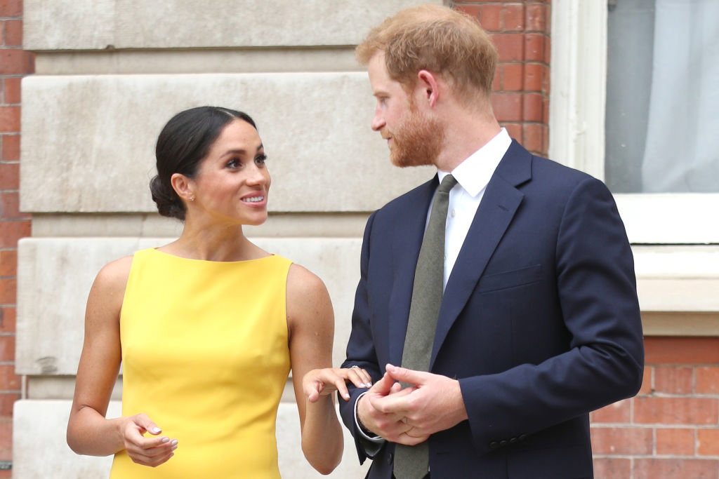 Meghan Markle znowu zachwyciła stylizacją. Księżna Sussex ponownie złamała królewski dress code?