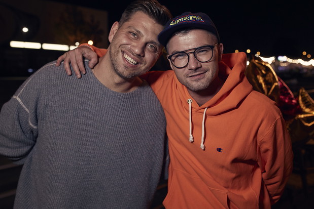 Michał Rej, czyli organizator eventów, na które zawsze z przyjemnością się wybieramy, tym razem wpadł do nas. Tutaj z Wujaszkiem Liestyle.