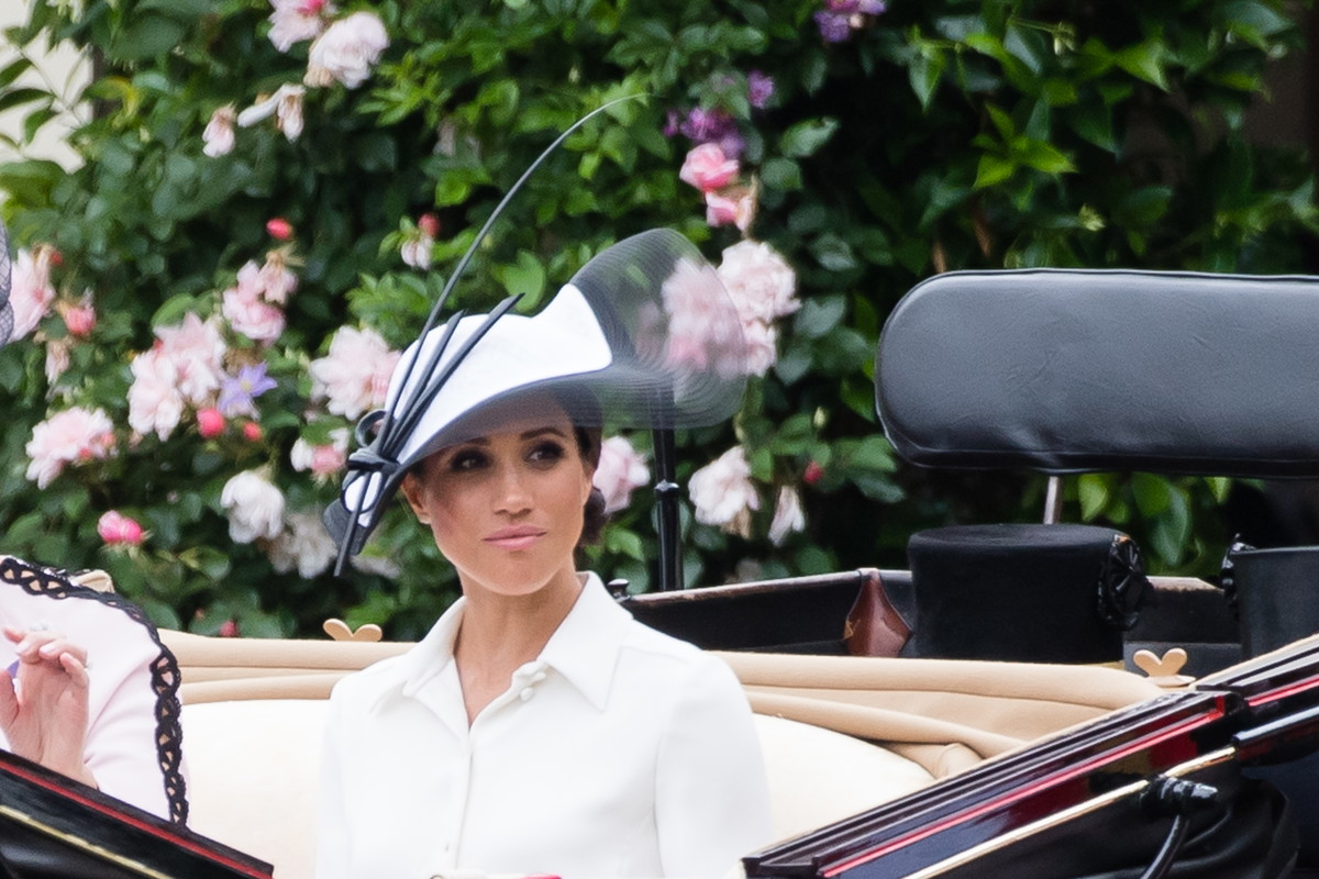 meghan-markle-ile-kosztuja-jej-kreacje