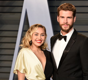 miley-curus-i-liam-hemsworth-spodziewaja-sie-dziecka