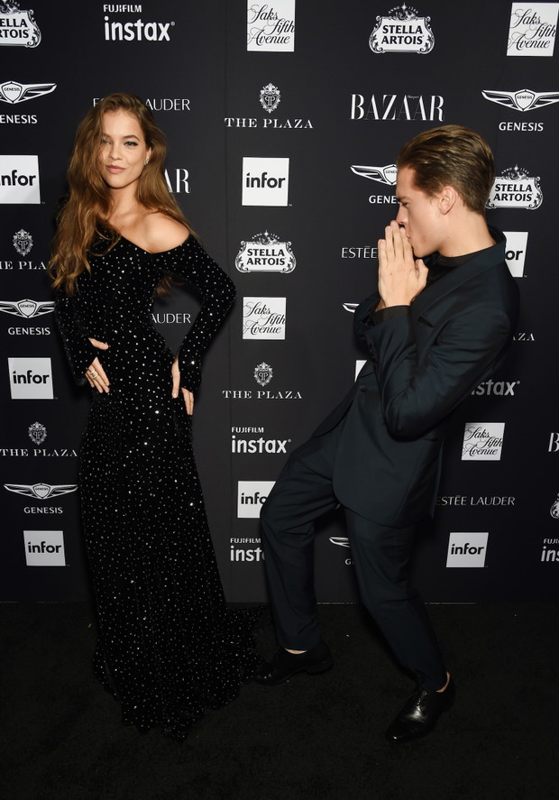 Dylan Sprouse i Barbara Palvin pojawili się na piątkowej imprezie Bazaar Icons w Nowym Jorku i wzbudzili niemałą sensację!