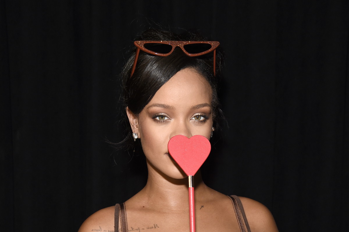 rihanna-savage-fenty
