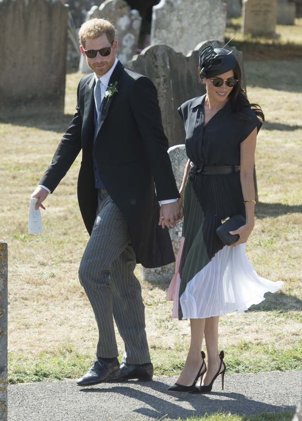 Meghan Markle i książę Harry na ślubie Charliego Van Straubenzee