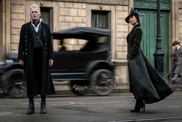 Gellert Grindelwald to czarnoksiężnik, w młodości przyjaciel Albusa Dumbledore