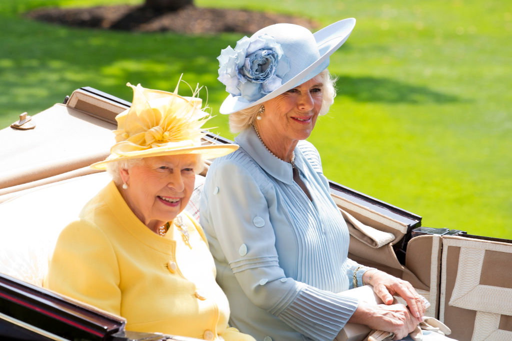 Wiemy, kto zagra Camillę Parker Bowles w 3. sezonie „The Crown”