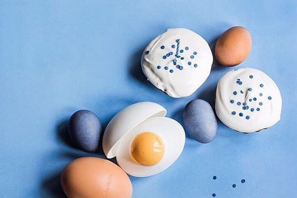 Holika Holika Sleek Egg Skin dostaniecie w Supherpharmie za niecałe 40 zł.