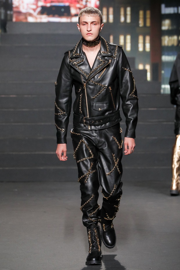 Pokaz kolekcji H&M x Moschino - Anwar Hadid