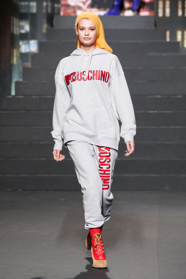 Pokaz kolekcji H&M x Moschino - Cayley King