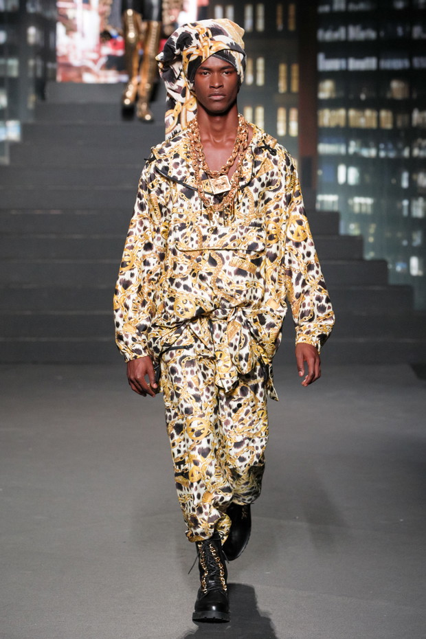 Pokaz kolekcji H&M x Moschino - Salomon Diaz