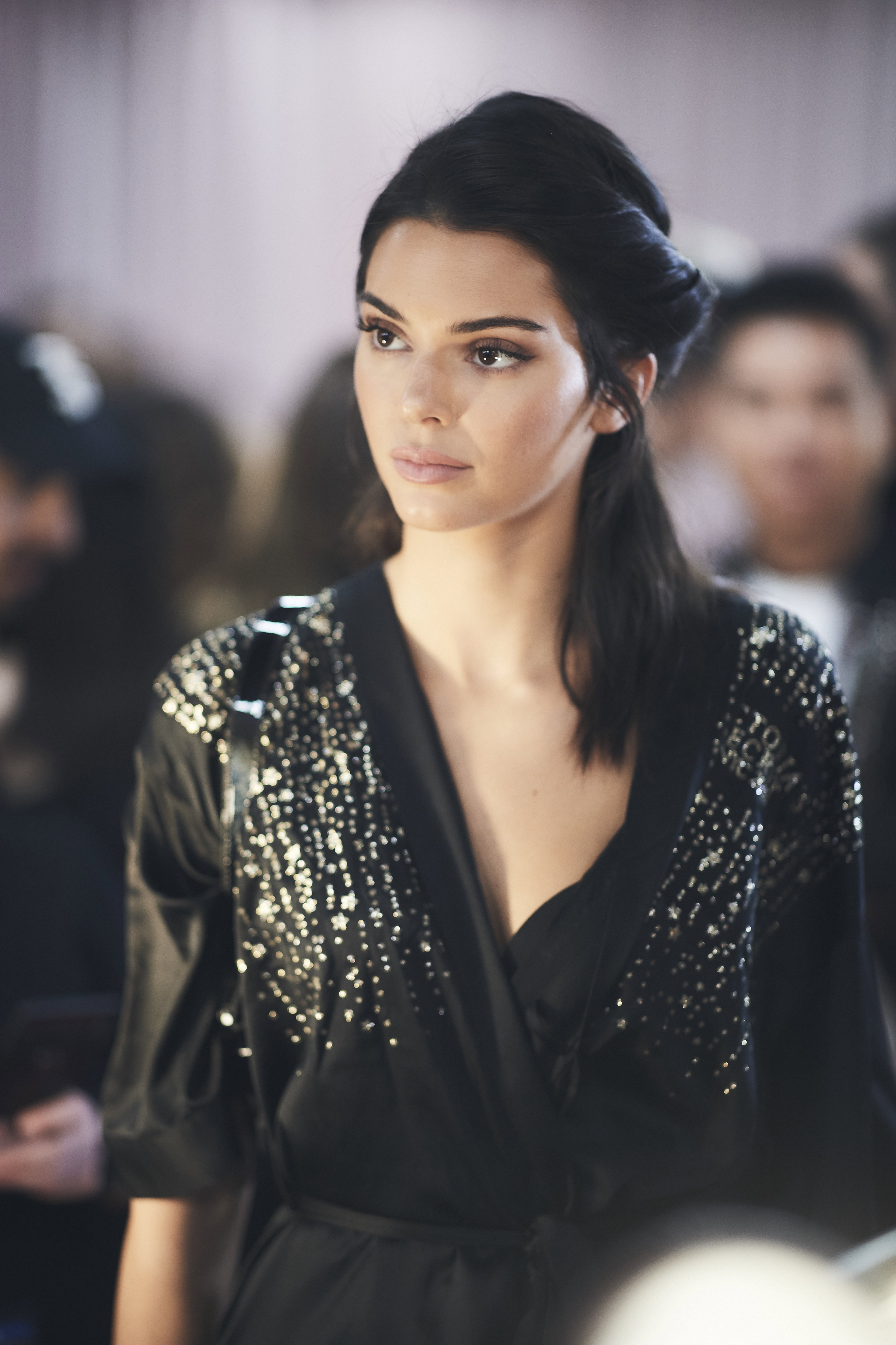 Kendall Jenner zapytana o to, która z jej sióstr, przedstawicielek klanu Kardashian-Jenner ma zadatki na Aniołka VS, bez wahania odpowiada, że wszystkie. Ale wskazuje, że jedna z nich ta rola jest po prostu pisana. Zgodzicie się z jej wyborem?