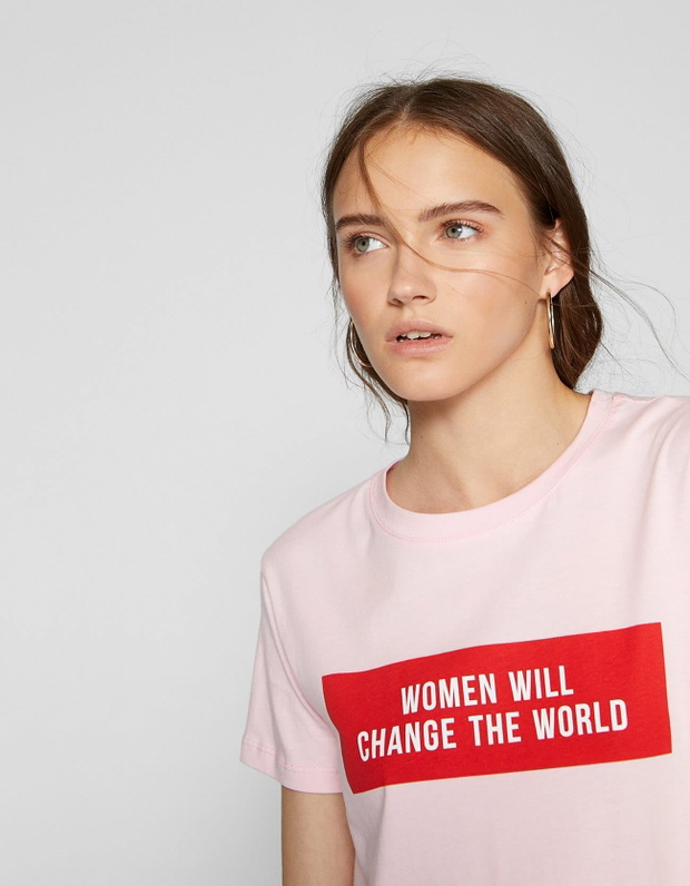 Różowy t-shirt Stradivarius, 15,99 zł