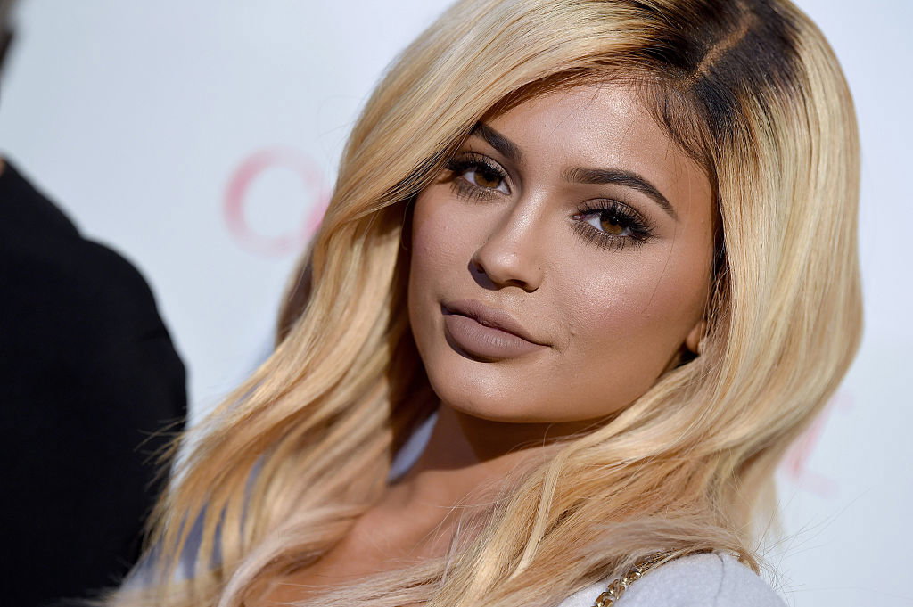 Kylie Jenner ogłosi niebawem ekscytującą nowinę! Fani: „jesteś w ciąży?!”