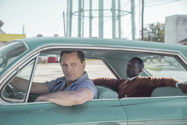 „Green Book” zdobył trzy złote globy: za scenariusz, nagrodę dla najlepszego musicalu lub komedii oraz za najlepszą męską rolę drugoplanową.