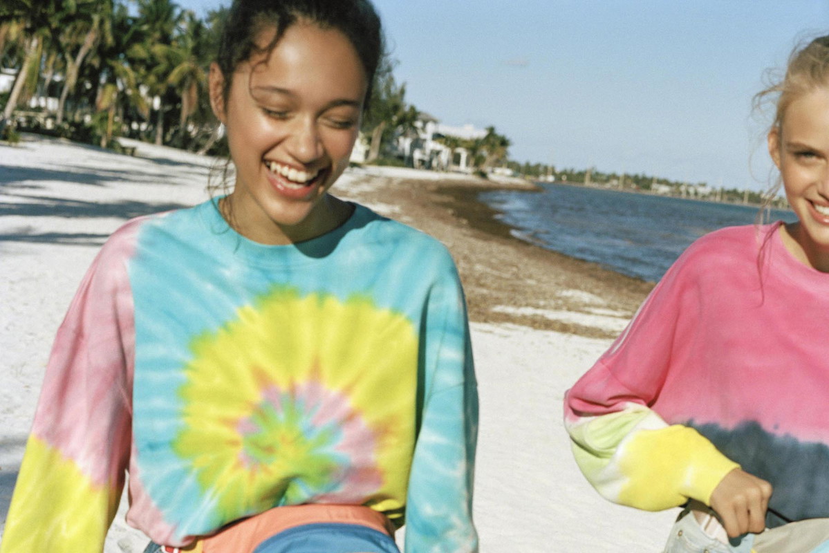 Pull&Bear promuje trendy, który Polacy znają już od lat!