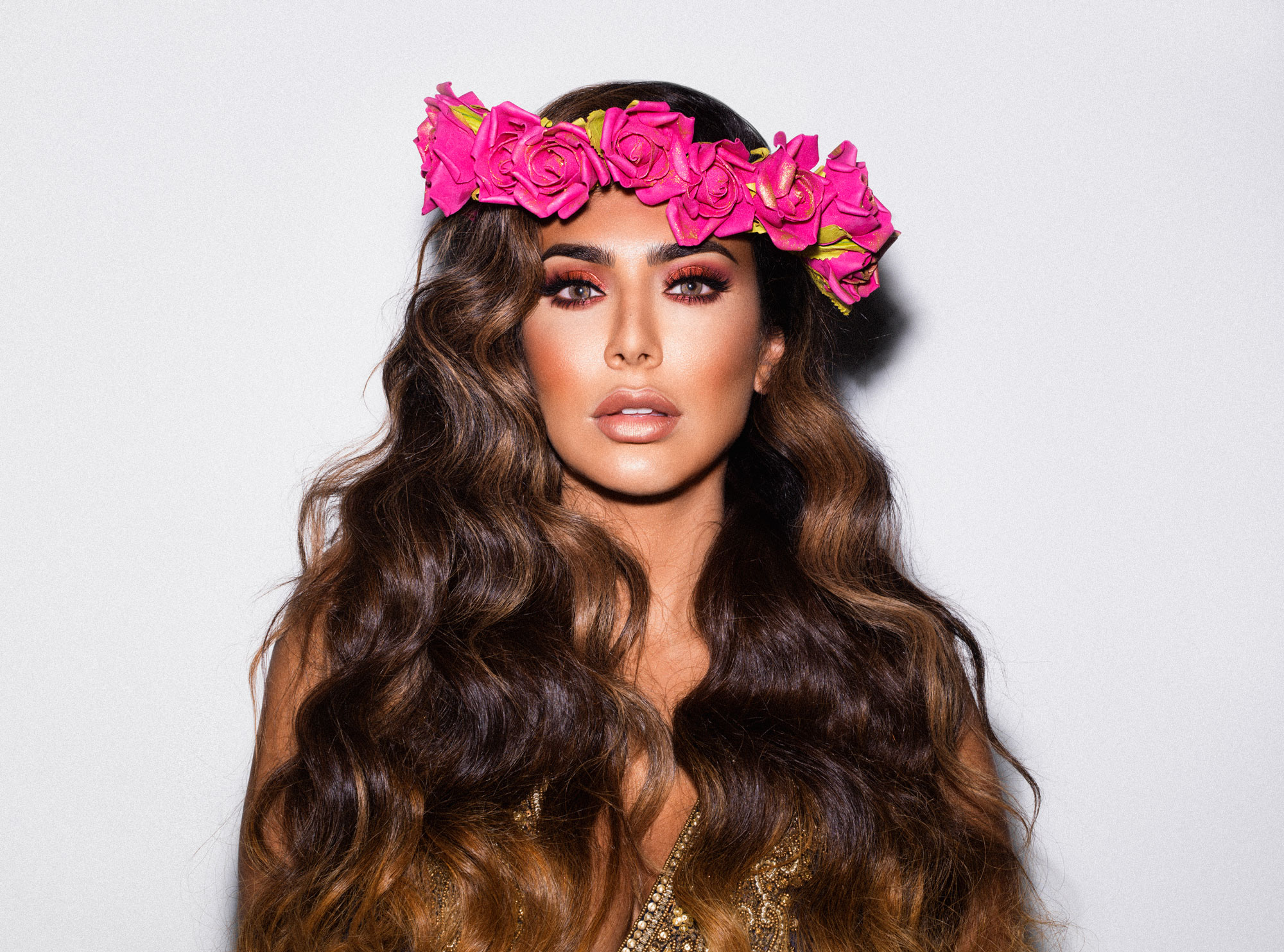 Huda Kattan: guru makijażu, założycielka marki Huda Beauty, blogerka i prawdziwa Girl Boss