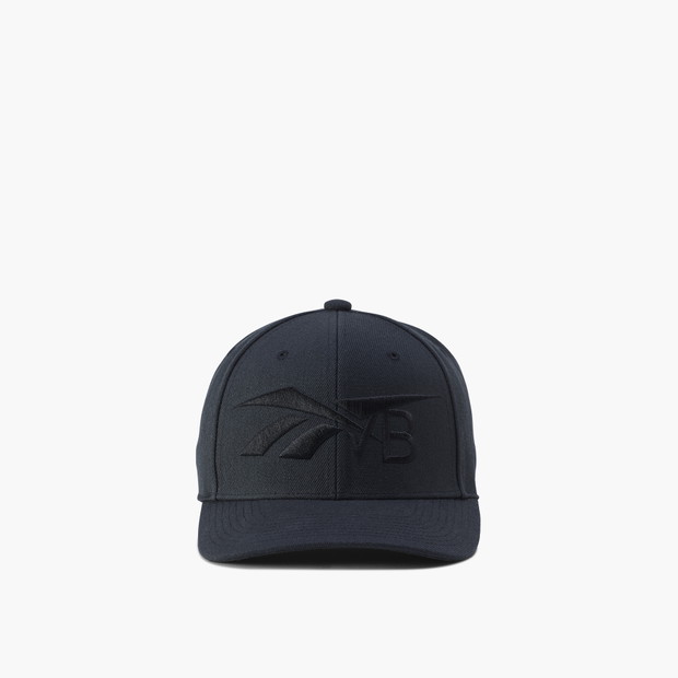 Czapka z daszkiem z kolekcji Reebok x Victoria Beckham, 329 zł