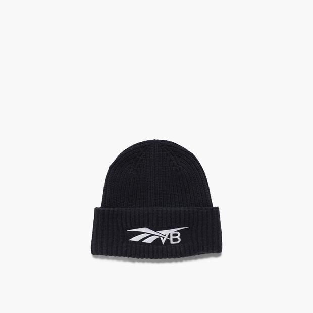 Czapka z kolekcji Reebok x Victoria Beckham, 499 zł