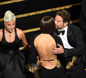 Oscary 2019: Lady Gaga i Irina Shayk nie przepadają za sobą? To zdjęcie mówi wszystko