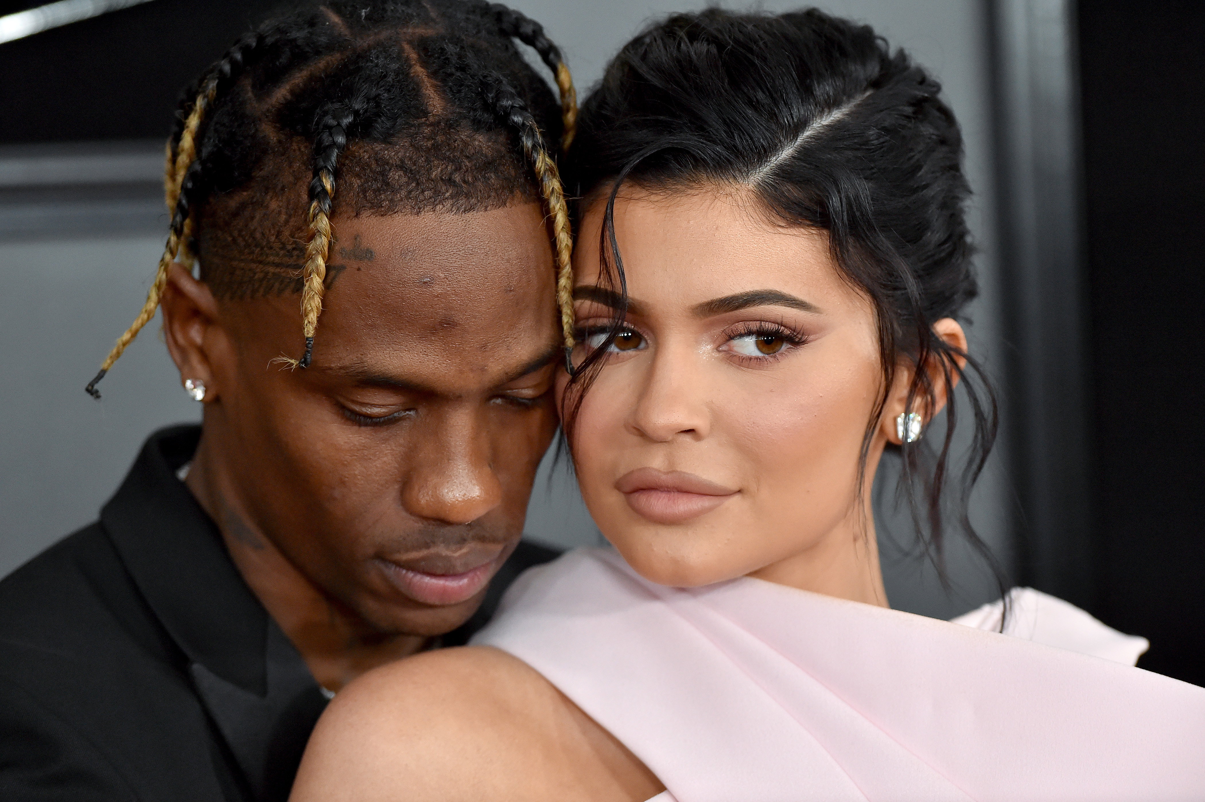 Travis Scott w uroczy sposób udowodnił swoją miłość do Kylie Jenner!