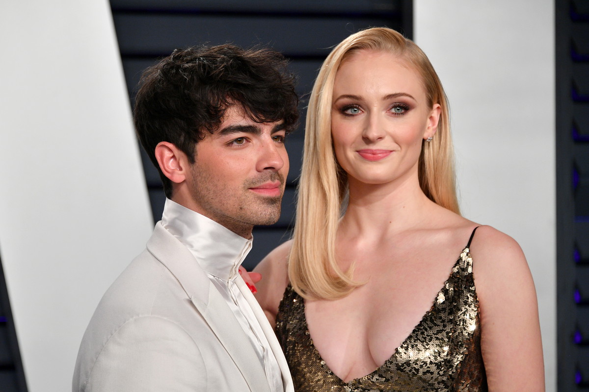 Nie uwierzycie, w jaki sposób Sophie Turner poznała Joe Jonasa!